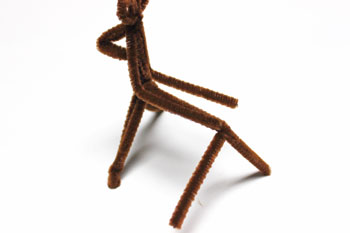 Chenille Wire Reindeer step 17 bend wires along neck and back
