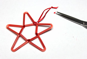 Chenille Wire and Straw Star step 19 tie knot