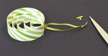 Easy Christmas Crafts Paper Circles Ornament step 10 tie knot in ends to form loop