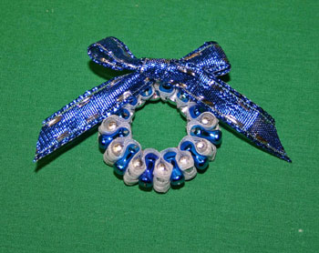 Easy-Christmas-crafts-Beaded Christmas wreath blue silver add bow