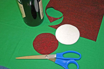 Easy Felt Crafts Wine Gift Bag cut out circle base