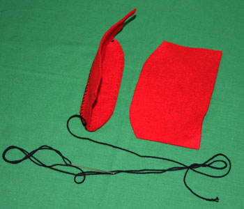Easy felt crafts cosmetic pouch step 5