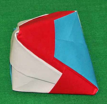 Easy paper crafts folded box ornament step 15