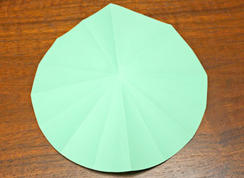 Folded Paper Circles Christmas Tree step 8 fold into sixteenths