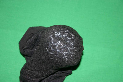 Frugal-Fun-Crafts-Mending-Socks-with-light-bulbs-trouser-sock-hole-with-bulb-mend-finish