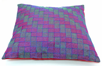 Fun Easy Ribbon Pillow Shaker Style Weave finished showing another view of pattern