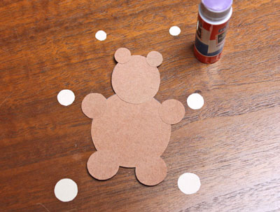 Paper Circles Teddy Bear step 10 glue light circles