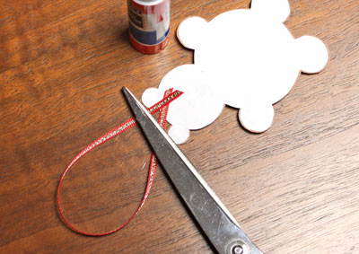 Paper Circles Teddy Bear step 14 cut ribbon for hanger