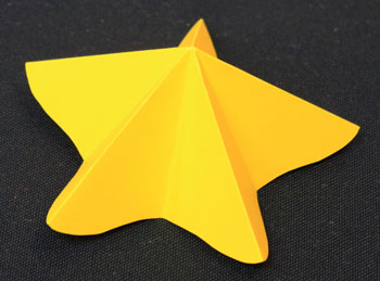 Easy Angel Crafts Paper-Star-Angel-Ornament-Pattern Step 4 reverse fold