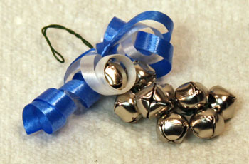 Easy Christmas Crafts Bell Ornament step 12 twist wire to make hook