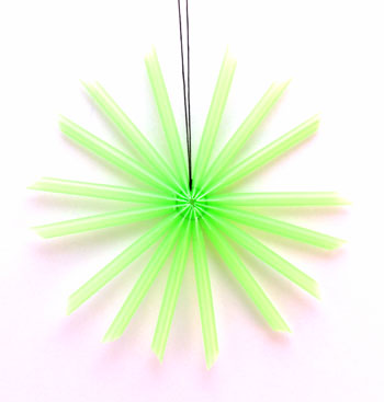 Drinking Straw Star large green on display