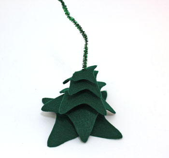 Felt and Chenille Wire Christmas Tree step 6 add remaining pieces in descending order