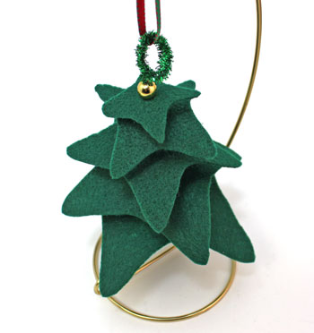 Felt and Chenille Wire Christmas Tree step 9 hang simple decoration