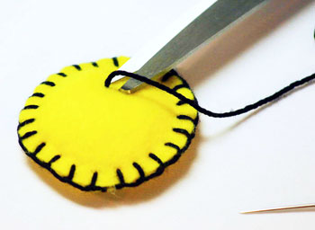 How to sew blanket stitch step 18 thread pulled through to cut