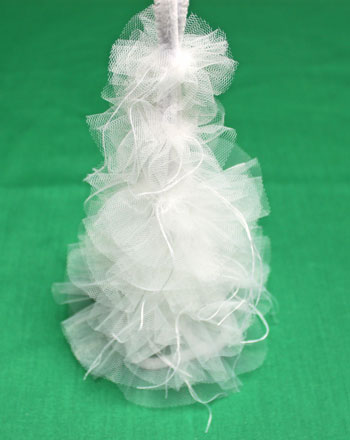 Tulle and Chenille Christmas Tree step 9 add remaining tulle layers